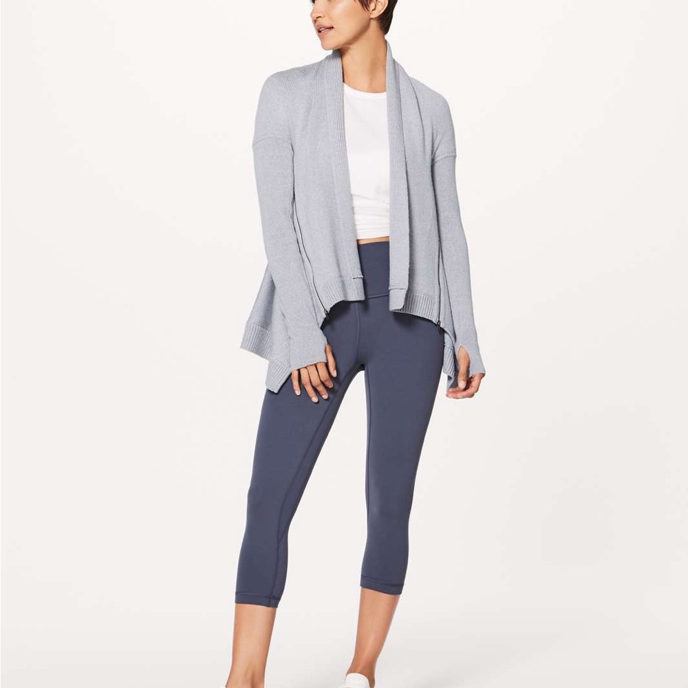 Lululemon Wrap It Up cardigan wrap Heathered Light Grey - Size 4